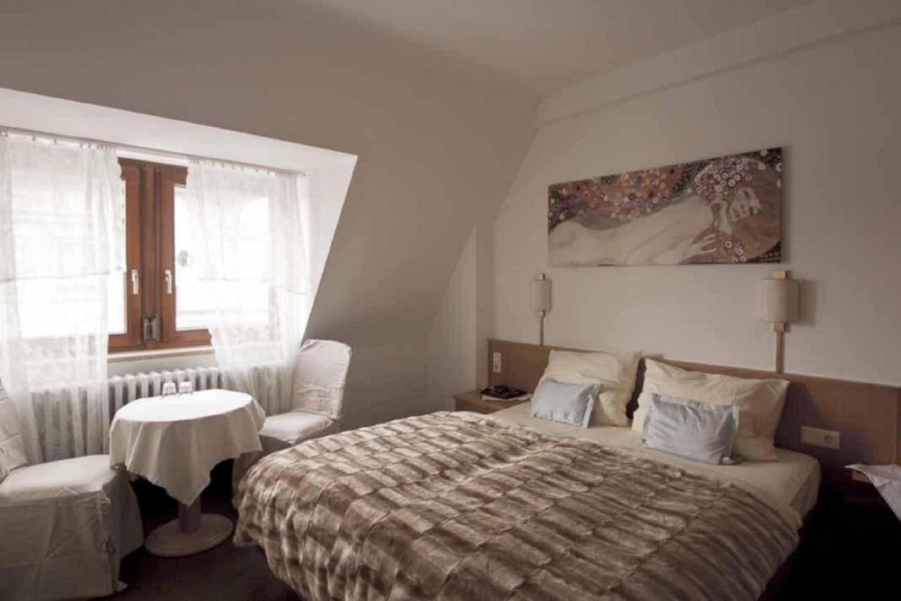 Hotel Barbarossa Garni Würzburg Oda fotoğraf